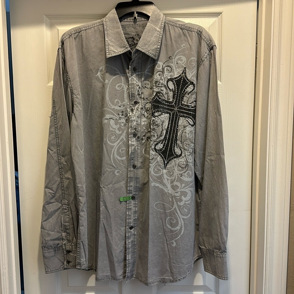 Men’s Vegas Royalty long sleeve button down shirt, rhinestone cross, size XXL